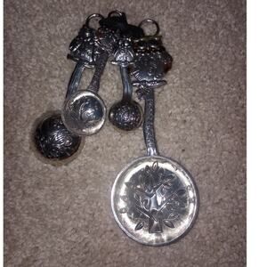 2/$10 Ganz Owl Measuring Spoon Set